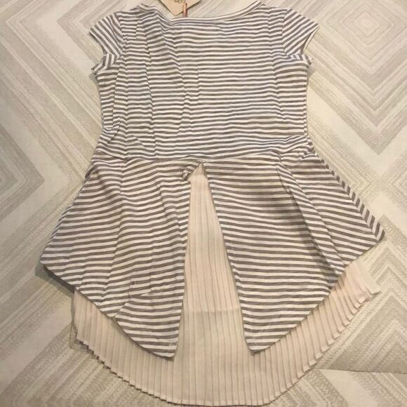 Mia Joy Maya Grey Stripe Short-sleeve Top - Picture 5 of 5
